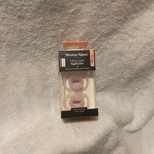 Tommee Tippee Ultra-Light NightGlow Pacifiers - Pink